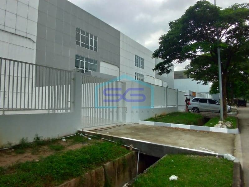 DISEWAKAN GUDANG BARU DUA LANTAI DI CIKARANG
