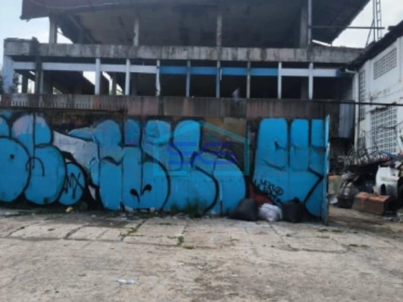 Disewakan Gudang Akses Mudah di Jakarta Selatan LB 900 m²