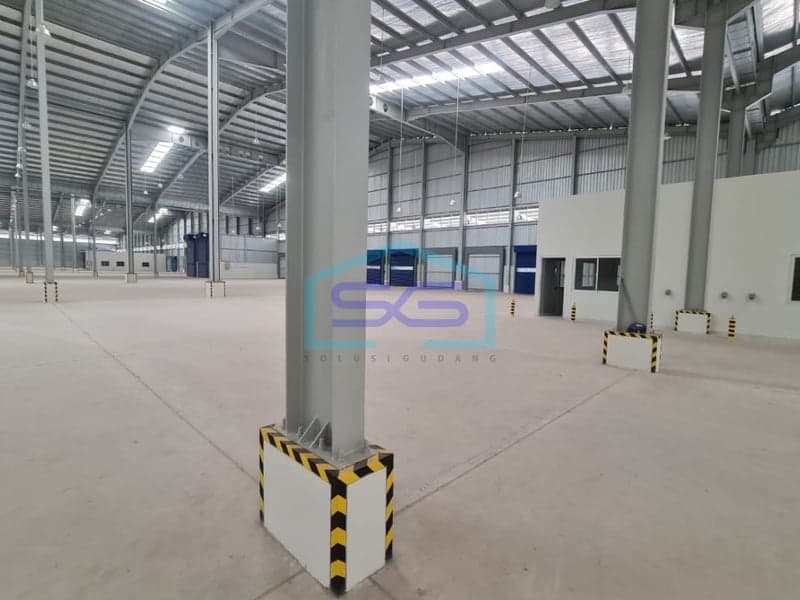 Disewakan Gudang Loading Dock di Delta Silicon 8 Lippo Cikarang, Bangunan Baru, dekat Jababeka 3 Cikarang, MM2100 Cibitu