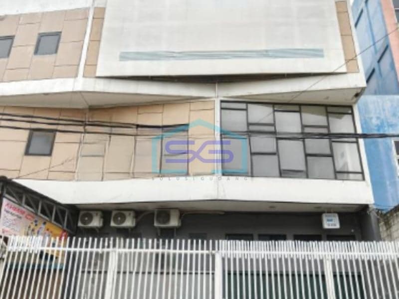 Disewakan Ruko Gandeng Siap Pakai Lokasi Strategis di Cakung, Jakarta Timur LB 530 m²