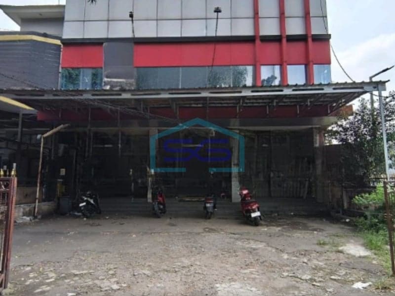 Disewakan Kantor Lokasi Strategis di Jakarta Selatan Luas Bangunan 975 m²