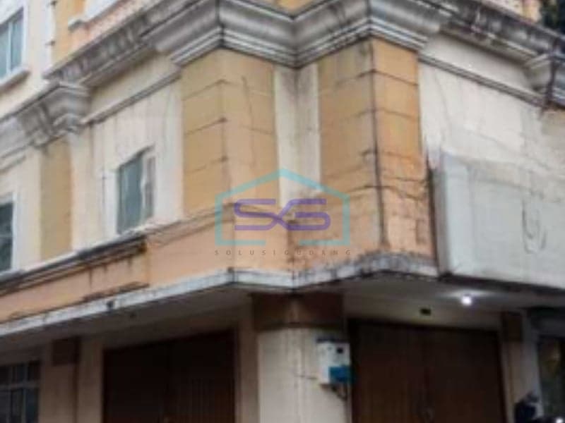 Disewakan Ruko Strategis Luas Bangunan 250 m² Lokasi di Tangerang Banten