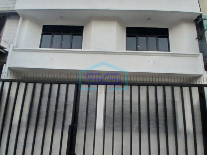 Disewakan Ruko Bangunan Baru Lokasi Pinggir Jalan Utama di Pondok Kelapa, Duren Sawit. Jakarta Timur Luas Bangunan 282m²
