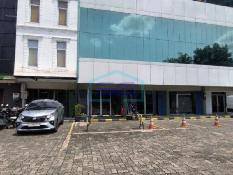 Disewakan Ruko di Jalan Raya Pasar Minggu Pancoran, Jakarta Selatan LB 200 m²