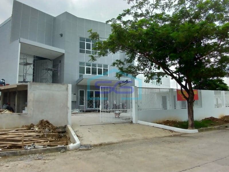 DISEWAKAN GUDANG BARU DUA LANTAI DI CIKARANG