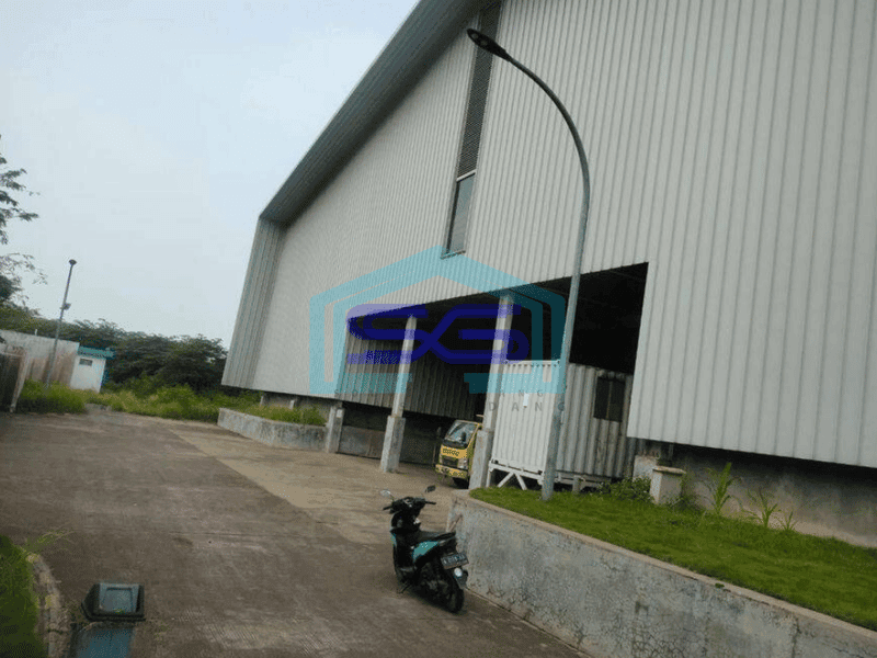 Dijual Ex pabrik di modern Cikande bangunan masih relatif baru