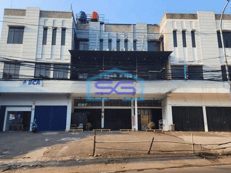 Disewakan Ruko Gandeng 3 lantai di pondok gede raya Jakarta Timur