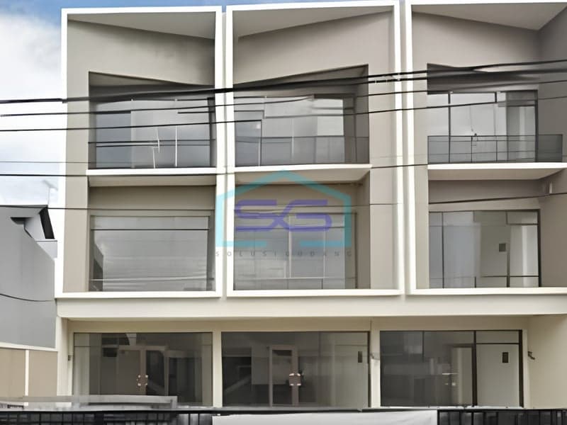 Dijual Ruko Lokasi Strategis di Jatinegara Timur, Jakarta Timur LB 900 m²