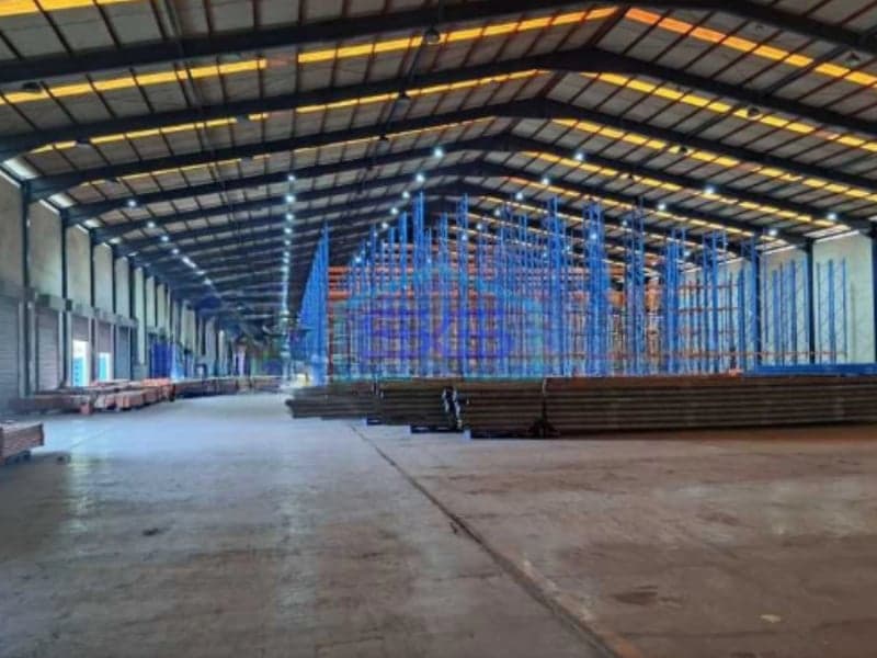 Disewakan Gudang di Kawasan Industri Cibuntu, Bekasi LB 7.800 m²