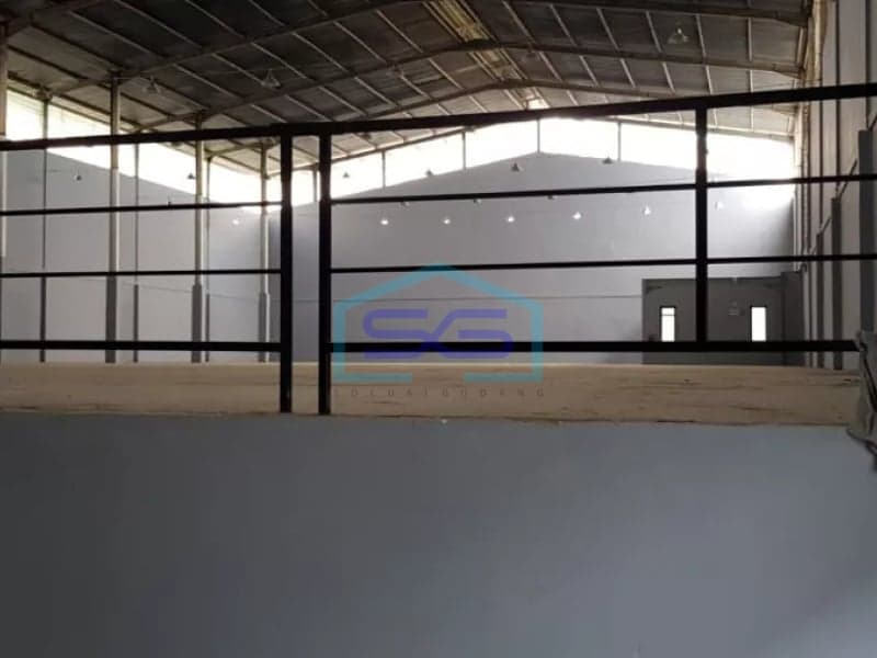 Disewakan gudang di sentul luas bangunan 1350m