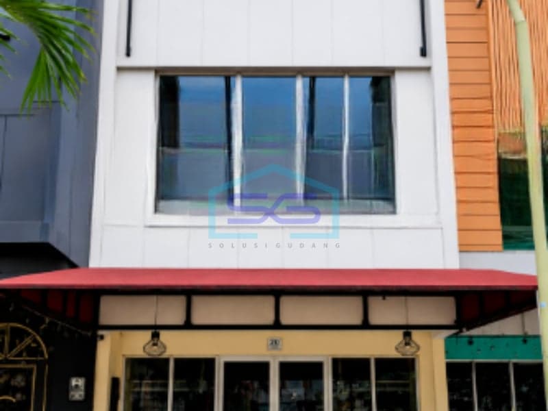 Disewakan Ruko Bebas Banjir Luas Bangunan 225 m² Lokasi di Tangerang