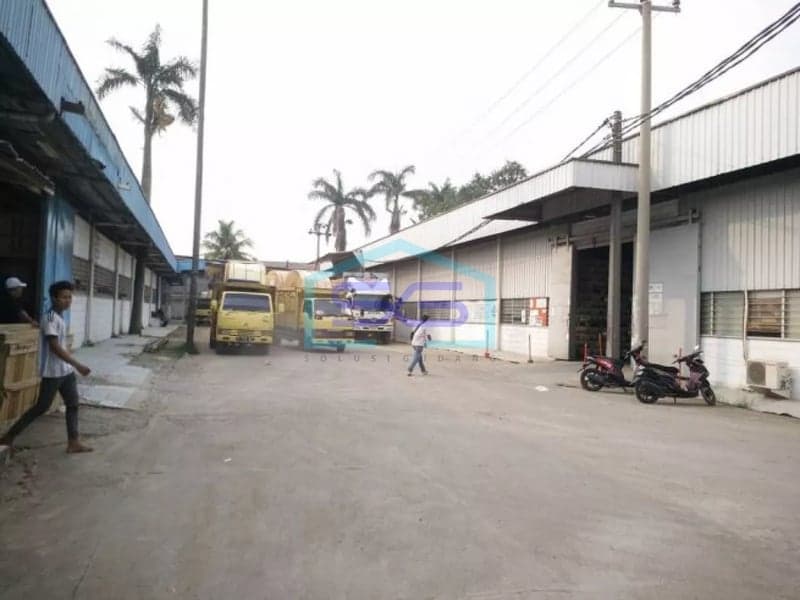 Disewakan gudang di cibinong luas 33 ha