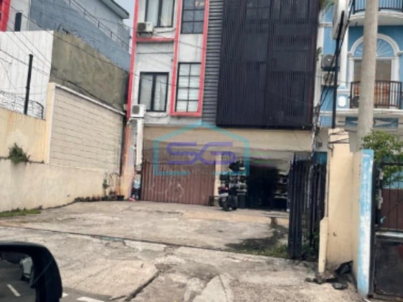 Disewakan Ruko Gandeng Dua di Kedoya, Jakarta Barat Luas Bangunan 450 m²