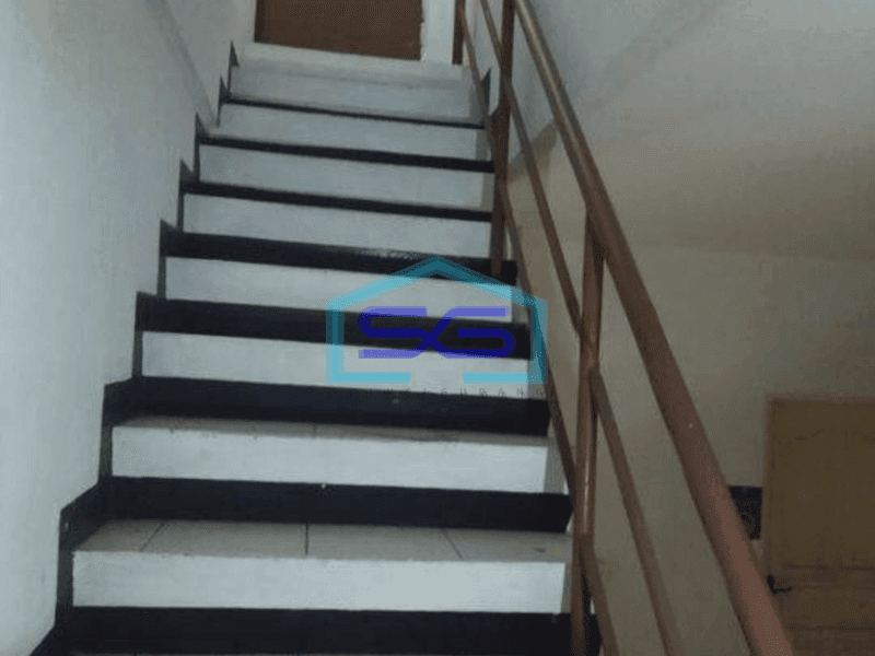Disewa Ruko Lantai 2 dan 3 Jelambar SHM Bagus
