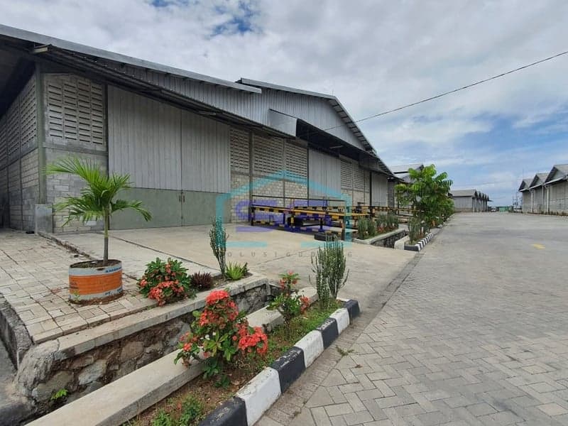 Disewakan Gudang Karawang Bangunan Baru