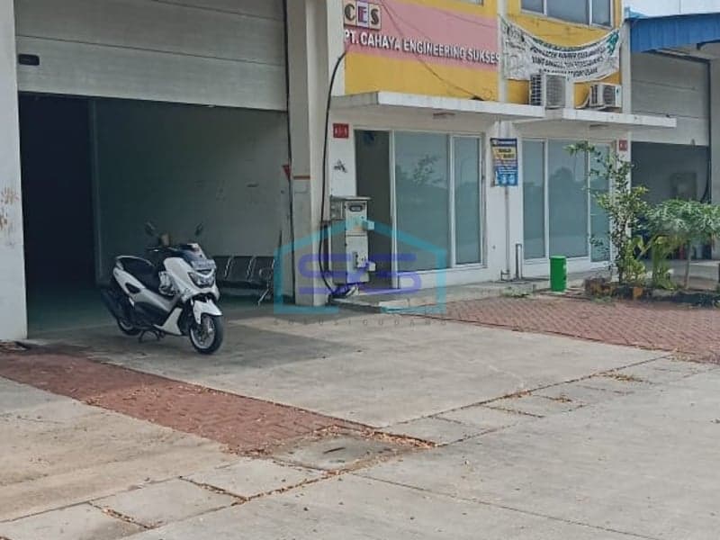 Disewakan Gudang di 3 Bisnis Center Tanjung Pura Karawang Barat