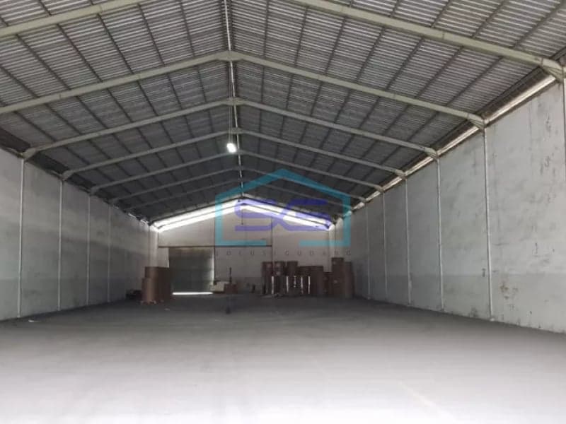 Disewakan gudang di narogong luas 1300m dan 1000m