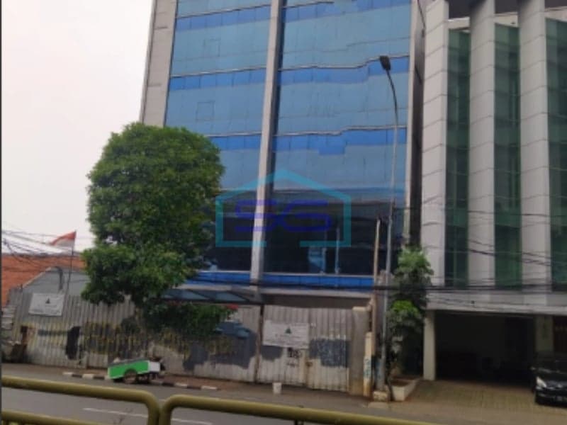 Disewakan Kantor Lokasi Strategis di Tebet, Jakarta Selatan LB 1.800 m²