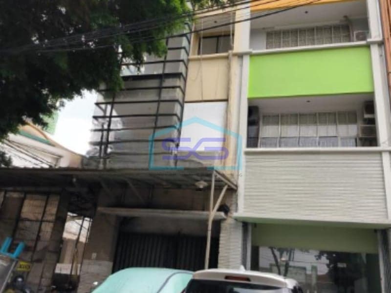 Disewakan Ruko Lokasi Strategis di Tebet, Jakarta Selatan LB 250 m²